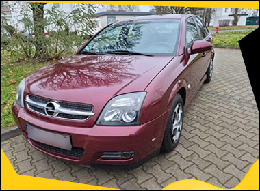 Bordowy Opel Vectra sedan kupiony w skupie aut