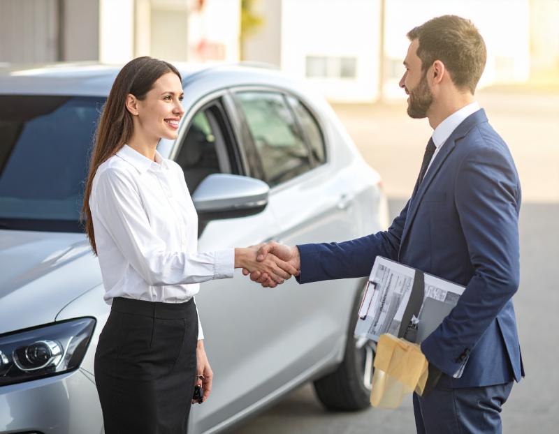 Co potrzeba do sprzedaży auta? Kompletny poradnik krok po kroku