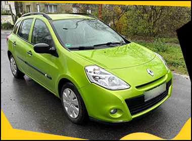 Zielony Renault Clio kombi kupiony w skupie